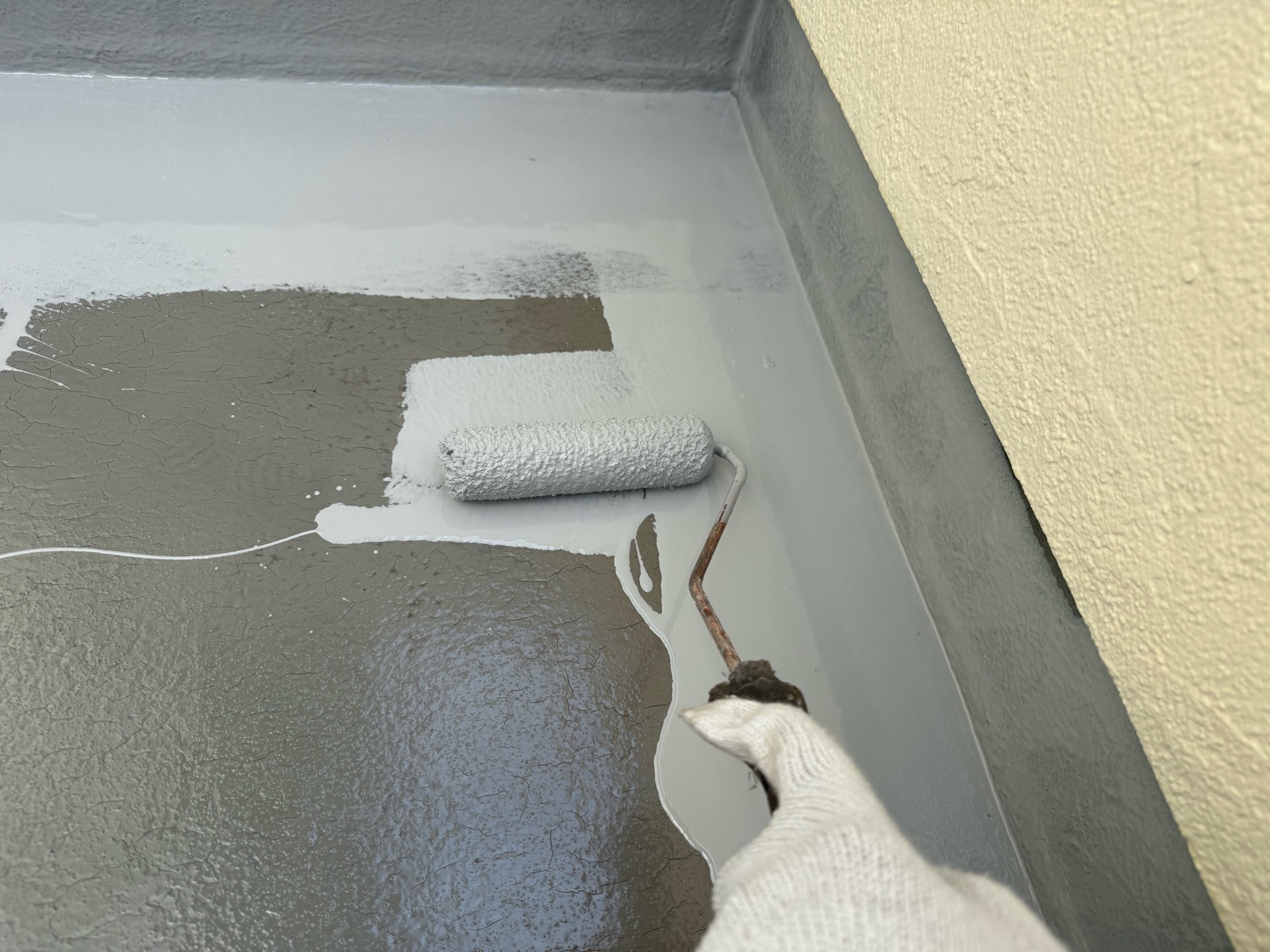 ベランダ/中塗り